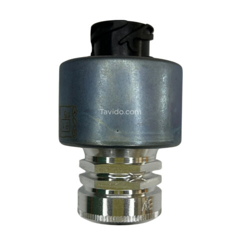 kitb Metal pneumatic quick-connect coupling with a black plastic cap on a white background, close-up view.